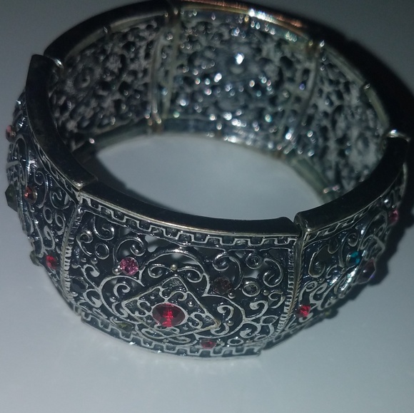 Thick silver bracelet with multiple color stones - Picture 2 of 3